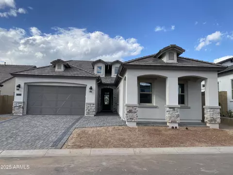 6860 S Crosscreek Dr, Chandler, AZ 85249