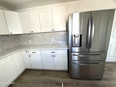 Kitchen - 202 E Mesa St, Globe, AZ 85501 photo 4 of 4