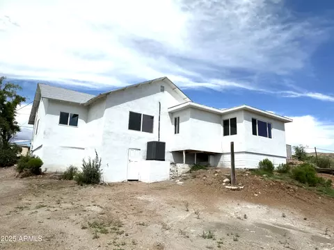 Exterior - 202 E Mesa St, Globe, AZ 85501 photo 2 of 3