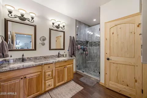 Bath - 2234 Fairway Dr, Overgaard, AZ 85933 photo 1 of 2