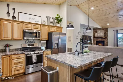 Kitchen - 2234 Fairway Dr, Overgaard, AZ 85933 photo 1 of 2