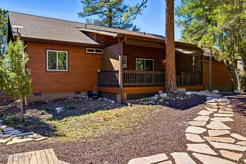 Exterior - 2234 Fairway Dr, Overgaard, AZ 85933 photo 8 of 14