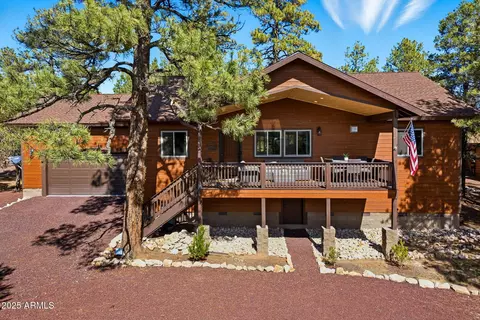 Exterior - 2234 Fairway Dr, Overgaard, AZ 85933 photo 2 of 14
