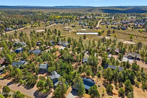 View/Area - 2234 Fairway Dr, Overgaard, AZ 85933 photo 4 of 5