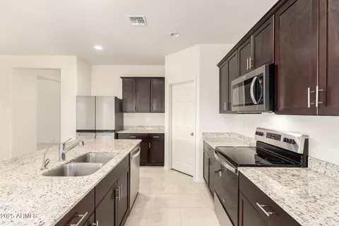 4839 S 111th Dr, Tolleson, AZ 85353