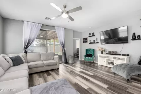 10543 E Flossmoor Ave, Mesa, AZ 85208