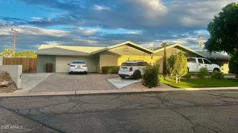 147 N 57th Pl, Mesa, AZ 85205