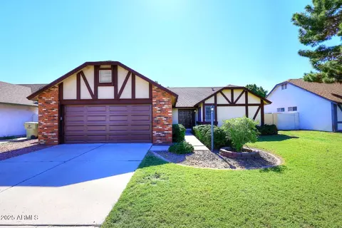 5613 W Yucca St, Glendale, AZ 85304