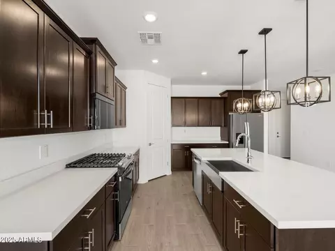 32929 N Claret Ct, San Tan Valley, AZ 85143