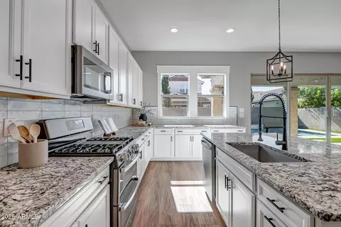 3537 E Pinto Dr, Gilbert, AZ 85296 photo 5