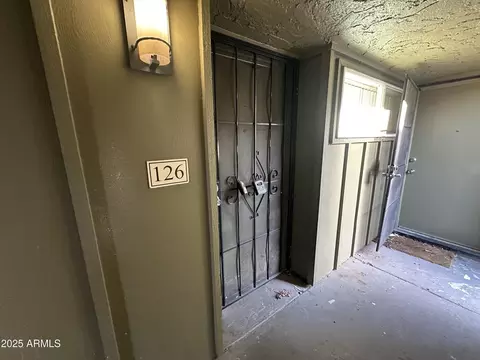 1701 W Tuckey Ln #126, Phoenix, AZ 85015