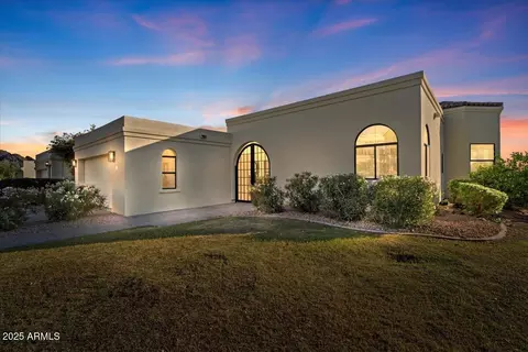 3800 E Lincoln Dr #42, Phoenix, AZ 85018