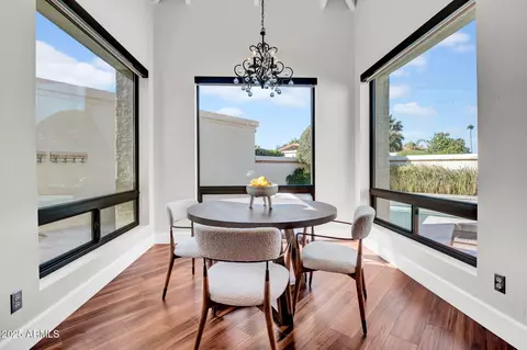 Dining - 629 E Myrtle Ave, Phoenix, AZ 85020 photo 2 of 3