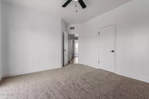 Bedroom - 1352 E Highland Ave #206, Phoenix, AZ 85014 photo 5 of 5