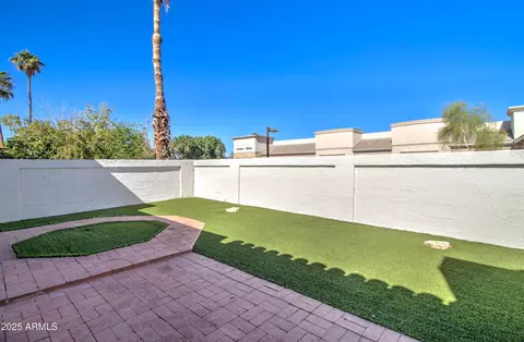 Exterior - 5134 Edgemont Ave, Phoenix, AZ 85008 photo 6 of 13
