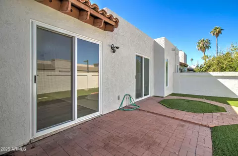Exterior - 5134 Edgemont Ave, Phoenix, AZ 85008 photo 7 of 13