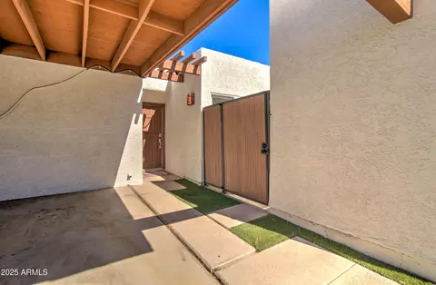 Exterior - 5134 Edgemont Ave, Phoenix, AZ 85008 photo 12 of 13