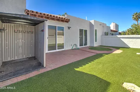 Exterior - 5134 Edgemont Ave, Phoenix, AZ 85008 photo 5 of 13