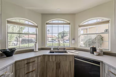 Kitchen - 7258 E Kiva Ave, Mesa, AZ 85209 photo 3 of 12