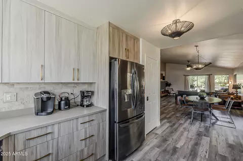 Kitchen - 7258 E Kiva Ave, Mesa, AZ 85209 photo 5 of 12