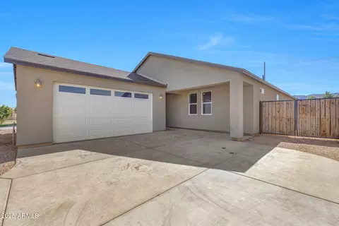 913 E Fremont Rd #1, Phoenix, AZ 85042