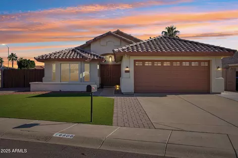 8809 W Sandra Ter, Peoria, AZ 85382