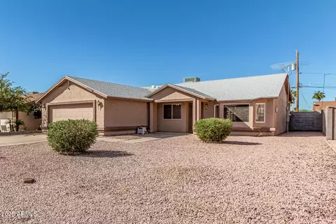 Exterior - 2264 S Belaire Rd, Apache Junction, AZ 85119 photo 2 of 6