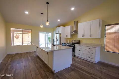 Kitchen - 980 W 13th Ave, Apache Junction, AZ 85120 photo 1 of 4