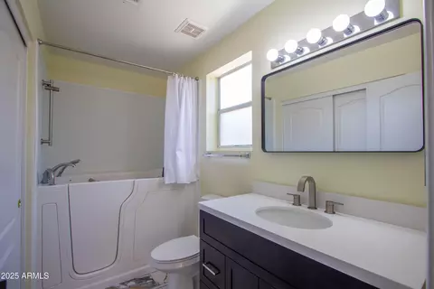 Bath - 980 W 13th Ave, Apache Junction, AZ 85120 photo 1 of 2
