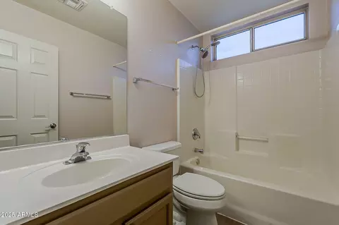 Bath - 4318 E Walnut Rd, Gilbert, AZ 85297 photo 5 of 5
