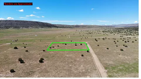27817 W San Juan Ln #469, Seligman, AZ 86337