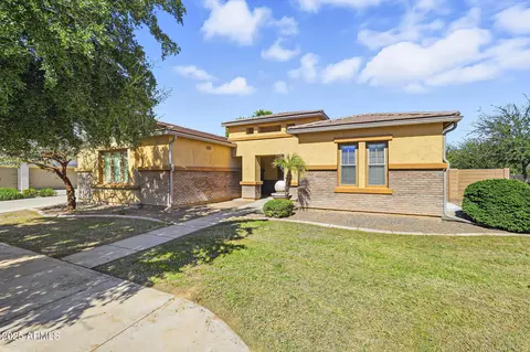 18676 E Druids Glen Rd, Queen Creek, AZ 85142