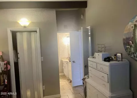 Bedroom - 4726 N 14th St, Phoenix, AZ 85014 photo 4 of 4