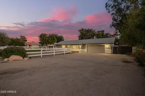 3029 E Rosemonte Dr, Phoenix, AZ 85050
