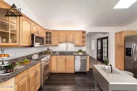 Kitchen - 3029 E Rosemonte Dr, Phoenix, AZ 85050 photo 1 of 4