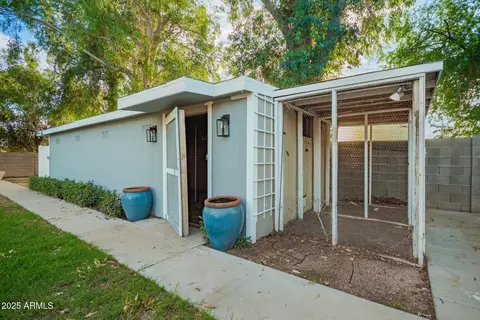Exterior - 3029 E Rosemonte Dr, Phoenix, AZ 85050 photo 8 of 11