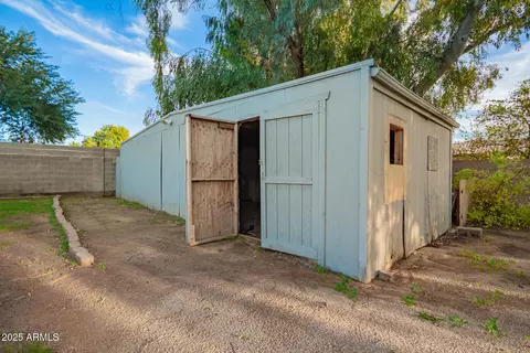 Exterior - 3029 E Rosemonte Dr, Phoenix, AZ 85050 photo 7 of 11