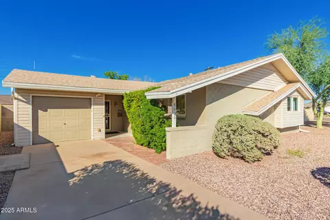 8630 E Mariposa Dr, Scottsdale, AZ 85251