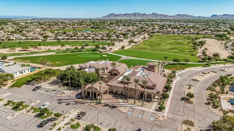 View/Area - 3686 E Meadowview Dr, Gilbert, AZ 85298 photo 6 of 12