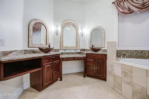 Bath - 5238 N Explorer Rd, Apache Junction, AZ 85119 photo 3 of 11