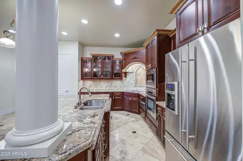 Kitchen - 5238 N Explorer Rd, Apache Junction, AZ 85119 photo 9 of 11
