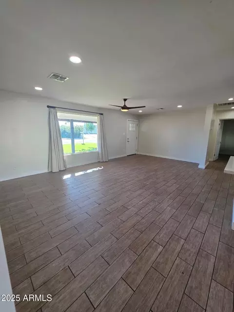 Living - 752 W 3rd Pl, Mesa, AZ 85201 photo 1 of 1