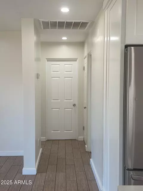 Entry Way - 752 W 3rd Pl, Mesa, AZ 85201 photo 2 of 3