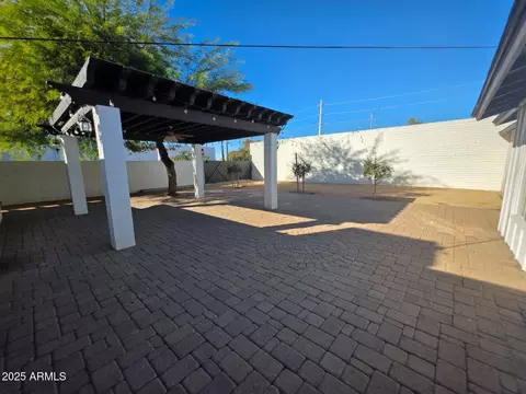 Exterior - 752 W 3rd Pl, Mesa, AZ 85201 photo 2 of 4