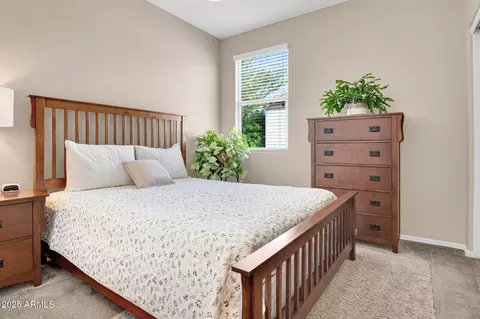 Bedroom - 1729 E Chanute Pass, Phoenix, AZ 85040 photo 3 of 4