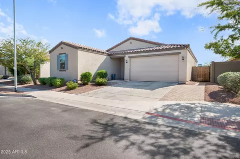 Exterior - 1729 E Chanute Pass, Phoenix, AZ 85040 photo 2 of 4