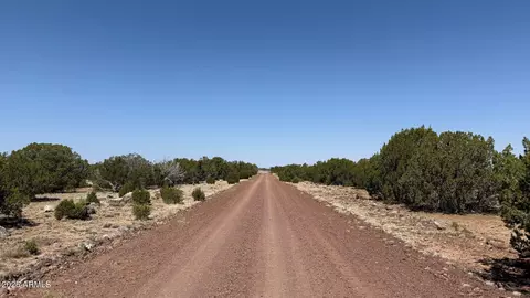 0 Colts Way #LOT 5, Concho, AZ 85924