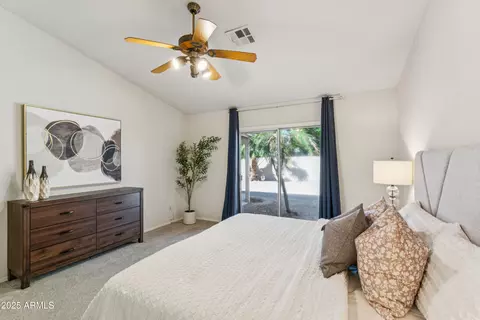 Bedroom - 916 S Dolphin Dr, Gilbert, AZ 85233 photo 2 of 7