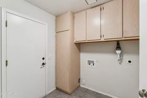 Other - 916 S Dolphin Dr, Gilbert, AZ 85233 photo 8 of 11