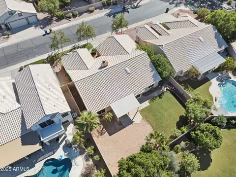 View/Area - 916 S Dolphin Dr, Gilbert, AZ 85233 photo 5 of 10